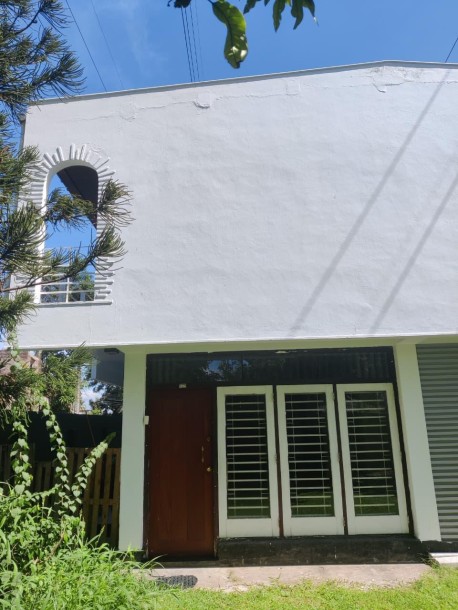 WELL BUILT 7 BEDROOM HOUSE FOR SALE – KELANIYA-2