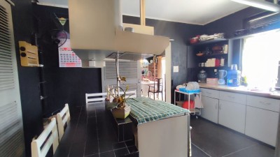 House with large garden for Rent at Colombo 6, pamankada-3