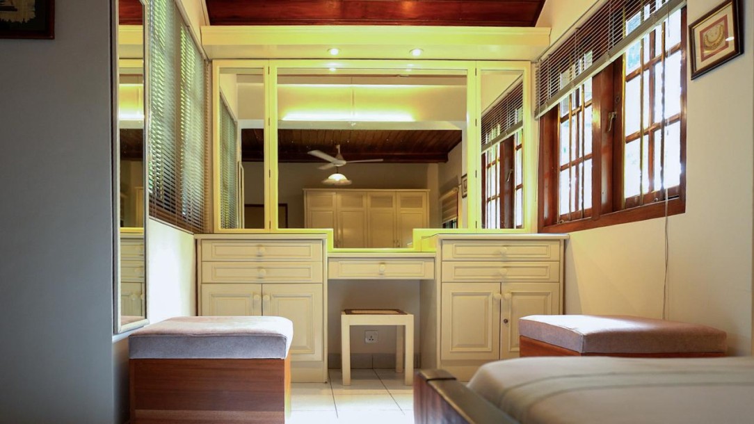 Luxury 4-Bedroom House for Rent in Colombo 05 | USD 3,000 per month-12