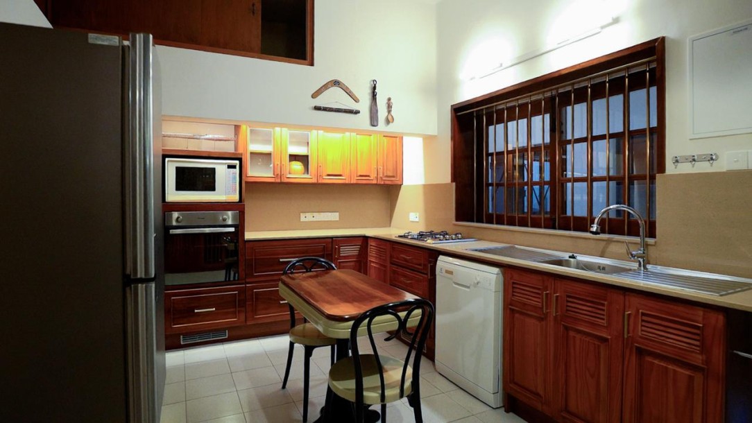 Luxury 4-Bedroom House for Rent in Colombo 05 | USD 3,000 per month-3