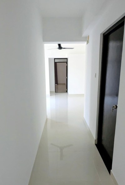 Unfurnished Apartment for *Rent Viyathpura Kalalgoda-6