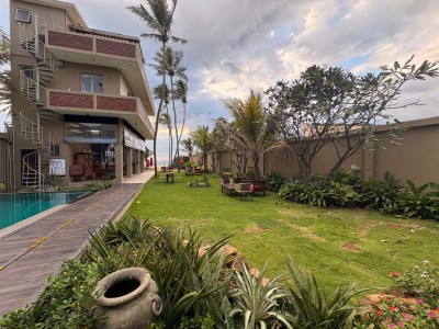 Luxury Beachfront Villa For Sale in Negombo-3