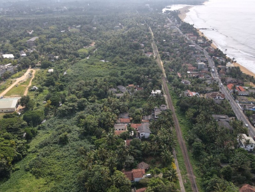 Massive Land for Sale in Boossa-2