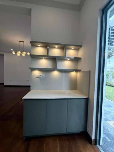 Lake view Three stories Luxurious house For Sale-11