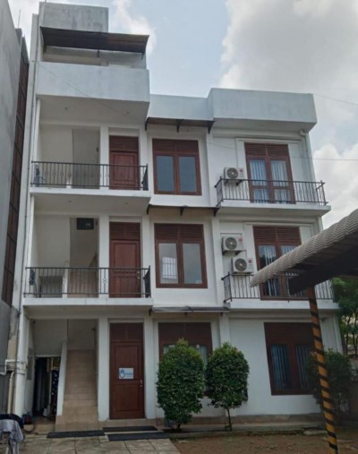Modern 3-Unit Apartment Building for Sale – Nugegoda | 135 million