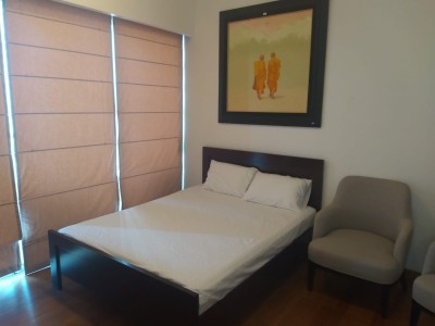 2 bedroom apartment for sale in the Emperor at Crescat City.-7