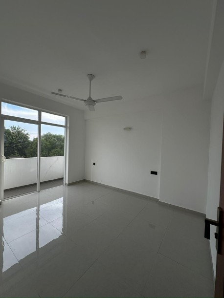 3 Bedroom Apartment for Sale in Regal Court, Colombo 05 | Price: 64,400,000 LKR (Negotiable)-7