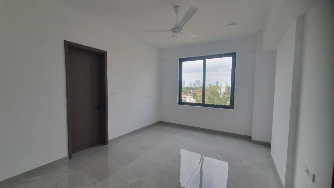 3 Bedroom Apartment for Sale in 121 Prive Residence, Jawatte Road | Price: 110 million LKR ( Negotiable )-7