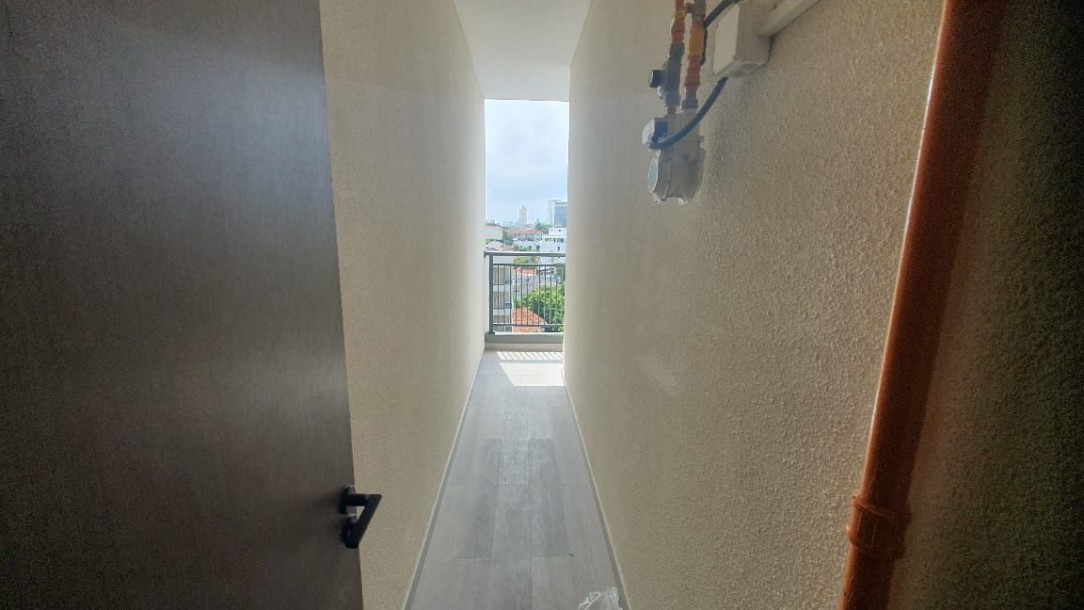 3 Bedroom Apartment for Sale in 121 Prive Residence, Jawatte Road | Price: 110 million LKR ( Negotiable )-3