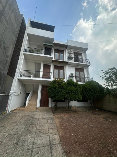 Modern 3 Unit Apartment Building for Sale – Nugegoda | Price: 110 million (Negotiable)-1