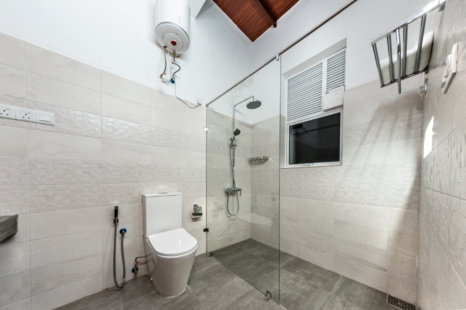 11 Bedroom Boutique Guesthouse in Nillambe, Kandy for Sale | LKR 79 Million-14