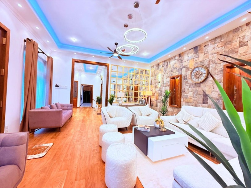 🌍 Exclusive Luxury Residence for Sale – Palawaththa, Baththaramulla, Sri Lanka-3