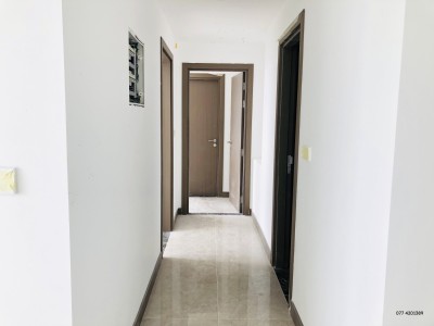 Marina Square Unfurnished Apartment for Sale in Colombo 15-7