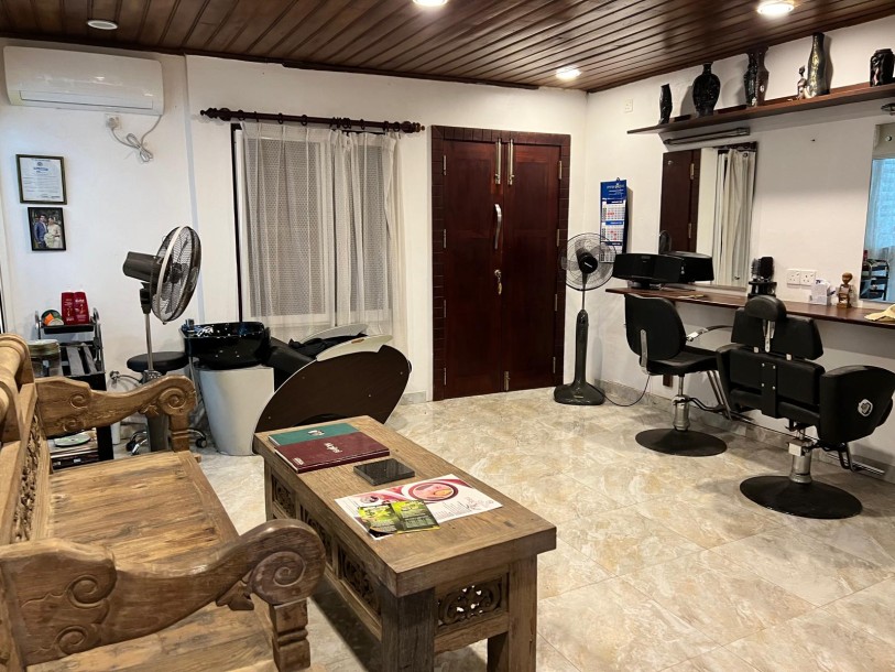 Lake front  Villa for Sale in Moratuwa-9