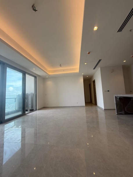 Luxury Unfurnished 3-Bedroom Apartment for Sale at 606 The Address, Colombo 03-4