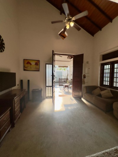 Dual Property Investment Opportunity – Bungalow + House in Mount Lavinia | Investment : LKR 125 Million (Negotiable)-7