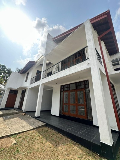 Brand New 2 Story Modern House with an Annex for Sale in Boralesgamuwa | Price: LKR 125 Million-8