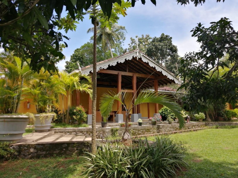 5BR Villa for Sale in Wadduwa | LKR 149 Million-1