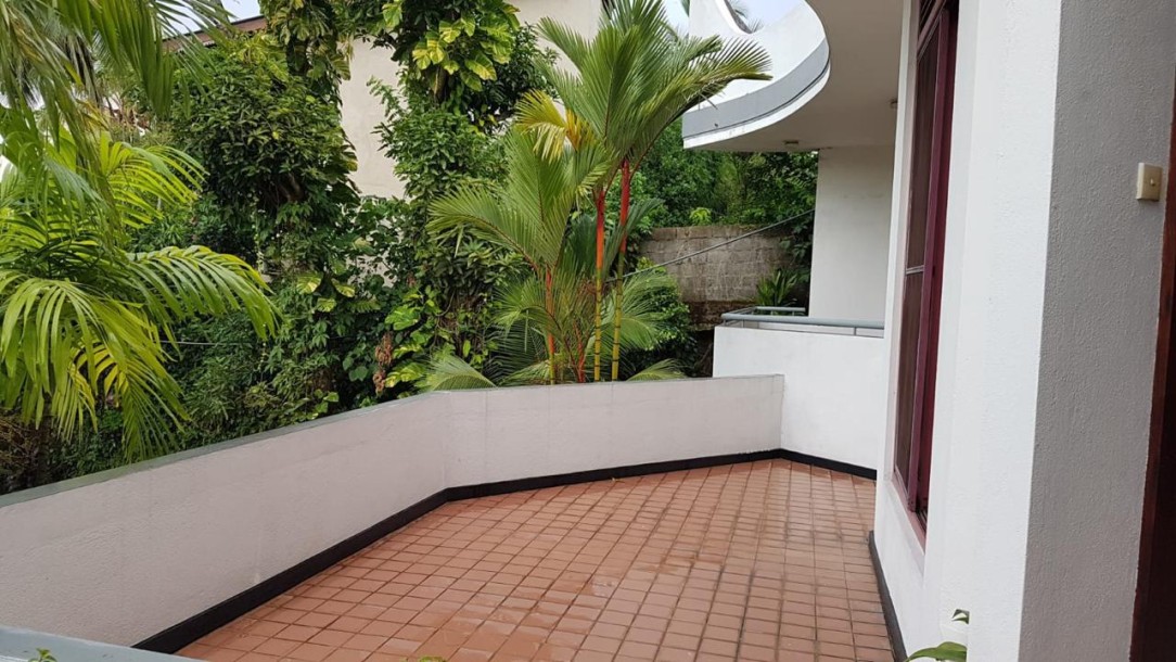 5BR House for Rent in Battaramulla | Rent: LKR 400,000-10