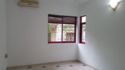 5BR House for Rent in Battaramulla | Rent: LKR 400,000-6