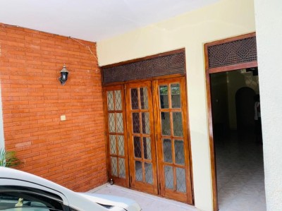 5BR House for Sale in Pitakotte | LKR 35 Million-3
