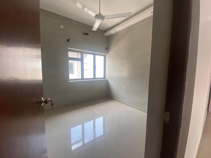 3BR Apartment for Sale at Canterbury | LKR 30 Million (Negotiable)-4