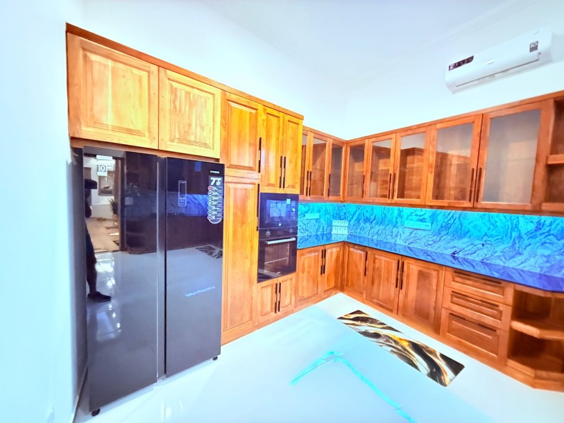 Luxury Residence for Sale in Palawaththa, Battaramulla | LKR 310 million-11