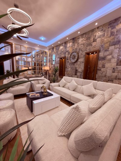 Luxury Residence for Sale in Palawaththa, Battaramulla | LKR 310 million-9