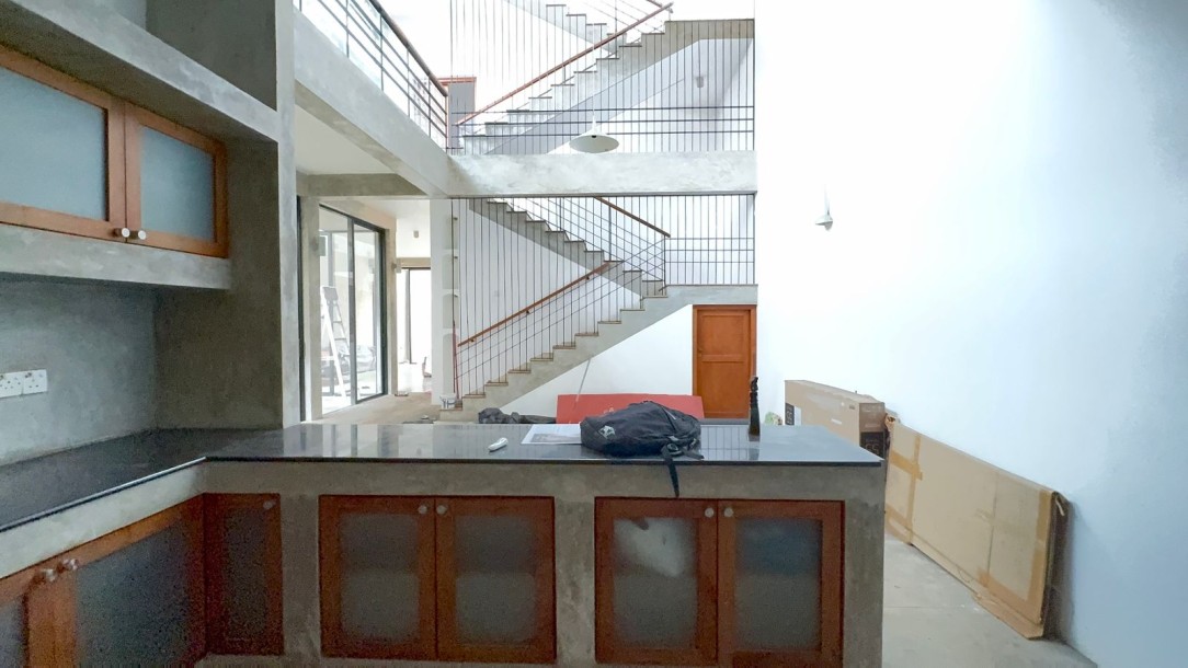 5BR House for Sale in Colombo 05 | Investment LKR 300 Million-2