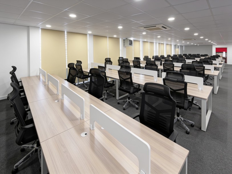 88-Seater Commercial Office Space for Rent in Colombo 02 | Monthly Rent LKR 3,960,000 (CP4648)-4
