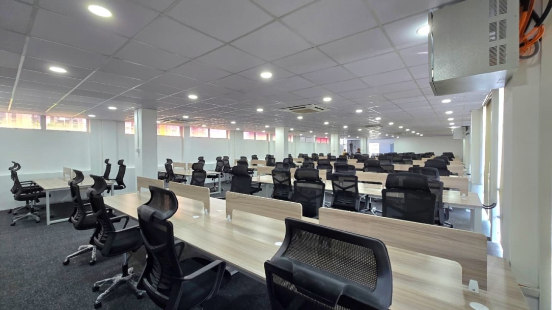 88-Seater Commercial Office Space for Rent in Colombo 02 | Monthly Rent LKR 3,960,000 (CP4648)-1
