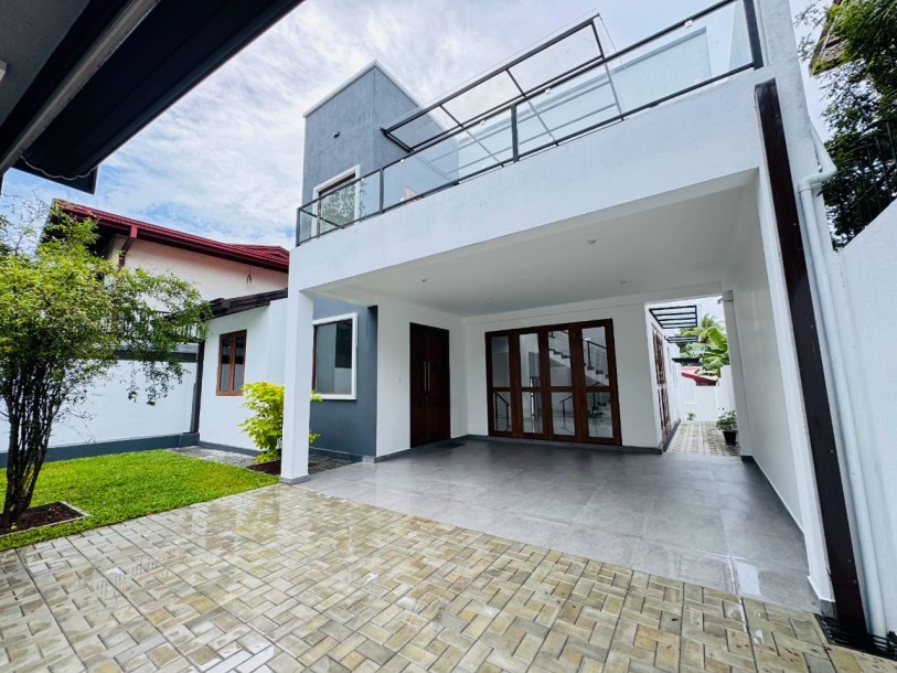 4BR Luxury House for Sale in Piliyandala | LKR 49.5 Miln (HS4707)-1
