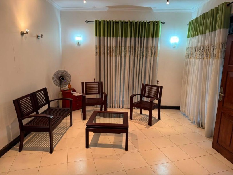 5BR House for Sale in Boralesgamuwa | LKR 54 Million (HS4712)-10