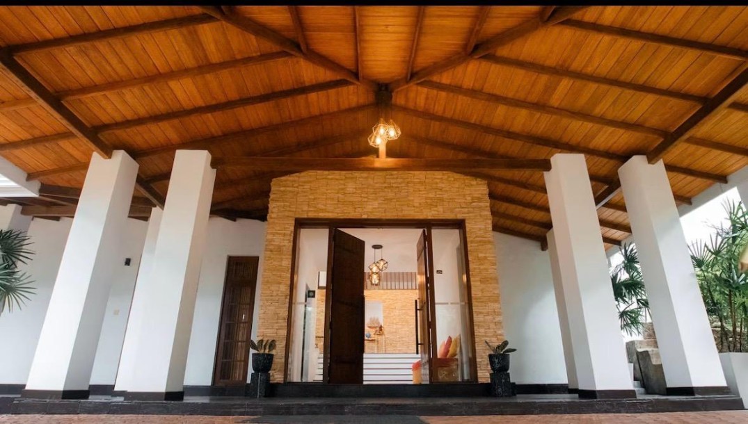 6BR Luxury Villa for Sale in Heerassagala, Kandy | LKR 175 Mn(VL4708)-2