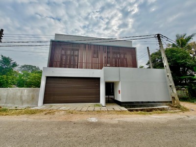 10 Perch Brand New 5BR House for Sale in Kaduwela | LKR 56 Mn (HS4721)