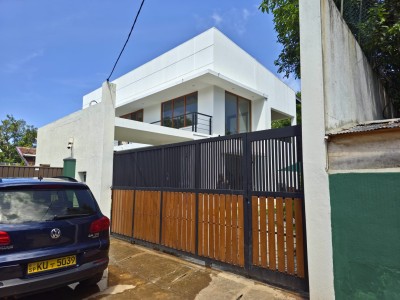 3BR House for Sale in Rawathawatta, Moratuwa | LKR 90 Million (HS4744)-5