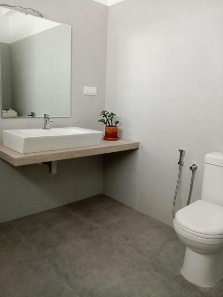 Modern 2-Story House for Rent in Colombo 06 | Monthly Rent LKR 500,000 (HS4745)-9