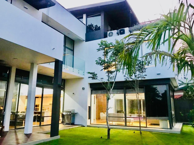 Luxury 4BR House for Sale in Rajagiriya | Investment LKR 235 Million (HS4791)-1