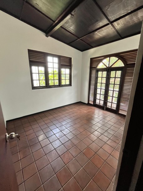 5BR Colonial Family Home for Sale in Battaramulla | LKR 87 Million (HS4918)-2