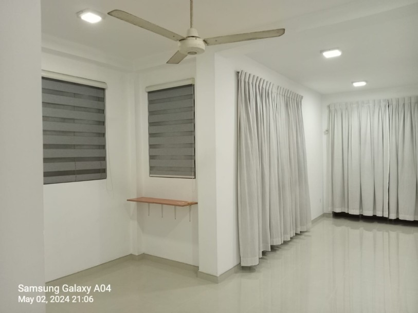 10 Perch 2-Storey House for Sale on Kahanthota Road, Malabe | LKR 36 Million (HS4799)-2