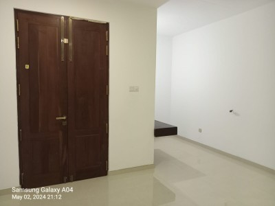 10 Perch 2-Storey House for Sale on Kahanthota Road, Malabe | LKR 36 Million (HS4799)-7