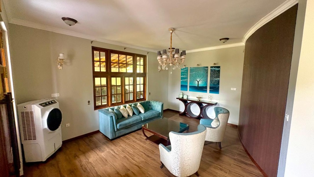 Luxury 3-Storey House for Sale in Makola | LKR 400 Million (HS4806)-9