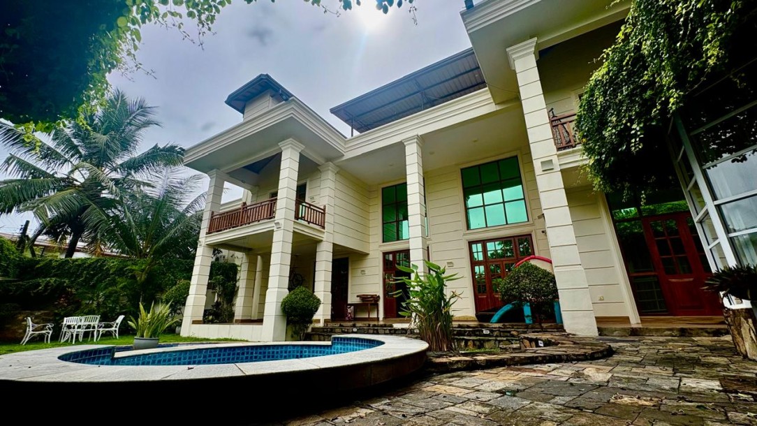 Luxury 3-Storey House for Sale in Makola | LKR 400 Million (HS4806)-4