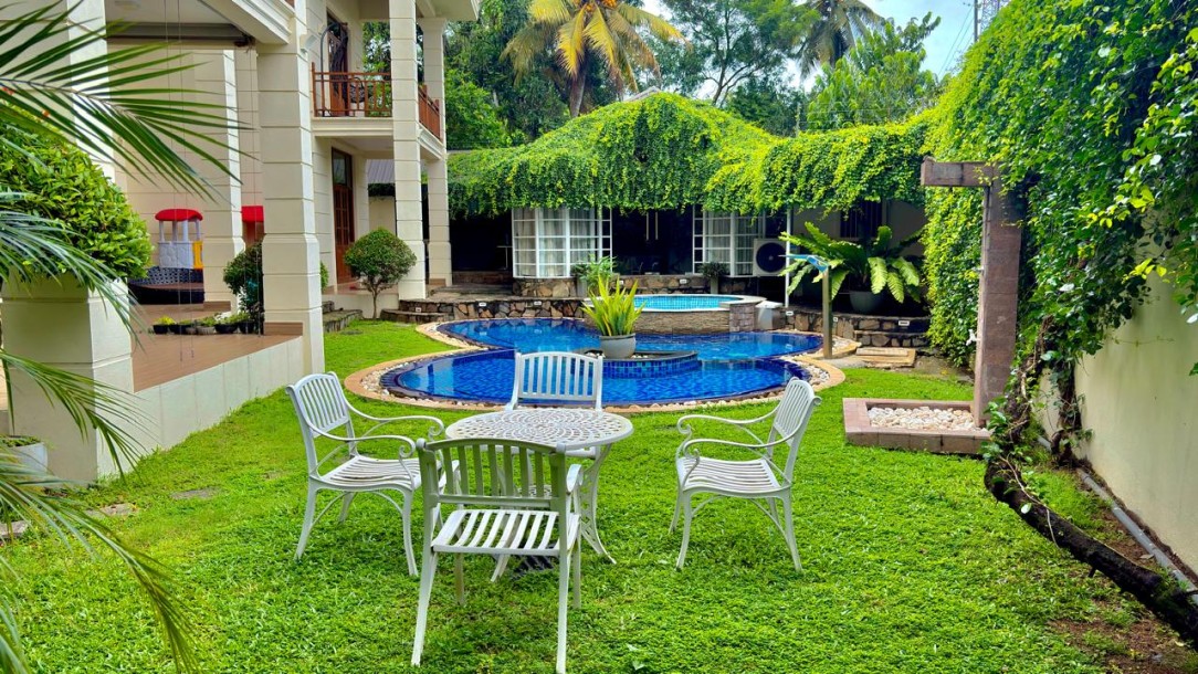 Luxury 3-Storey House for Sale in Makola | LKR 400 Million (HS4806)-13