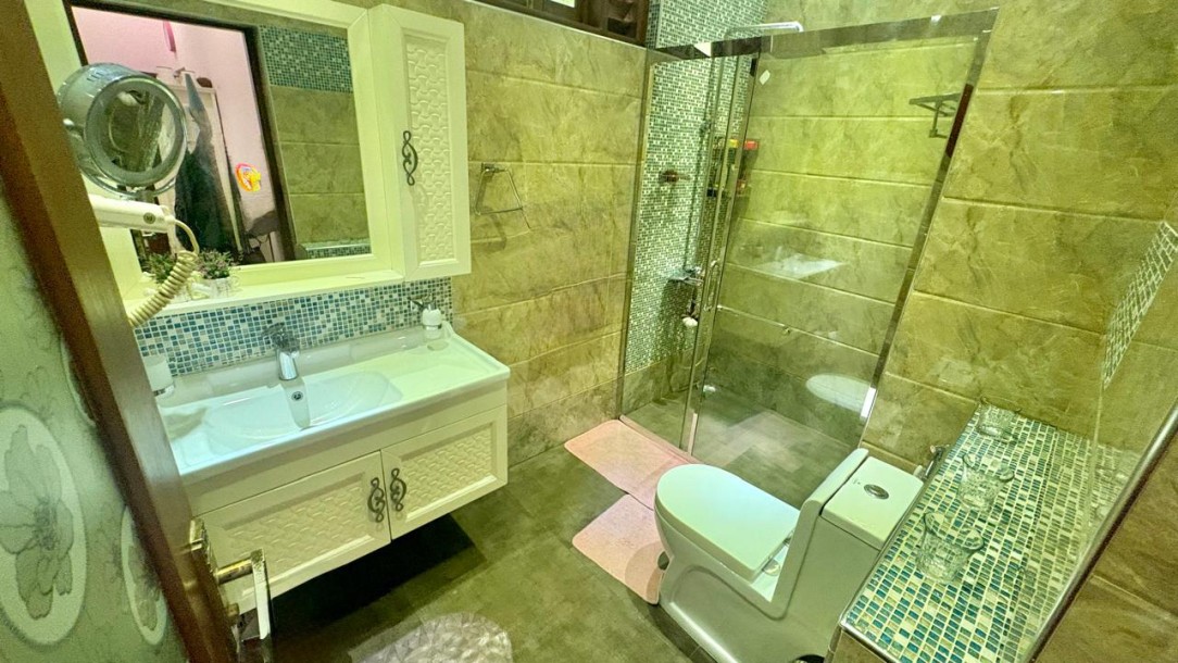 Luxury 3-Storey House for Sale in Makola | LKR 400 Million (HS4806)-17