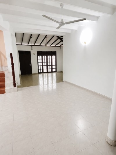5BR Two-Storey House for Sale in Arawala, Maharagama | LKR 54 Million (HS4889)-7