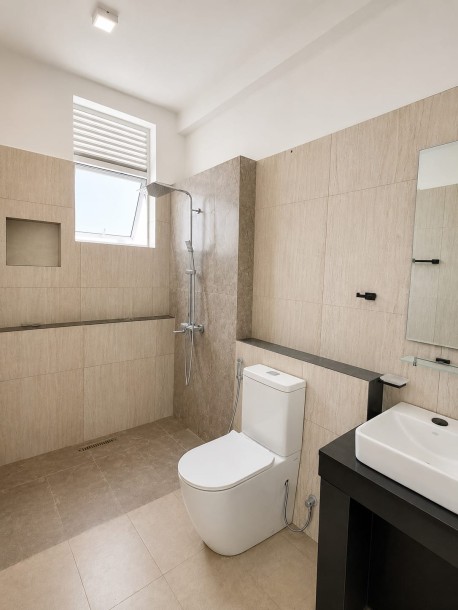 Brand-New Modern 5 Bedroom House for Sale in Homagama | LKR 45 Million (HS4940)-14