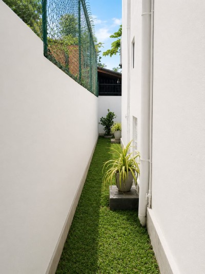 Brand-New Modern 5 Bedroom House for Sale in Homagama | LKR 45 Million (HS4940)-6