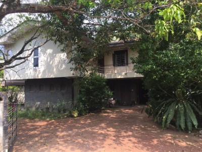Prime Land with 2-Storey House for Sale in Kalubowila (LA4900)-2
