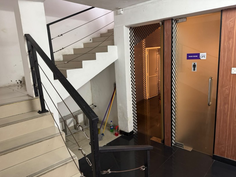 Commercial Building for Sale in Mount Lavinia | 10.2 Perches | LKR 170 Million (CP4902)-2